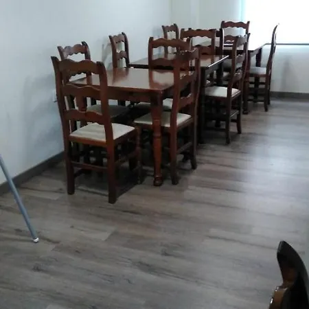 Europa House Village Hostel *